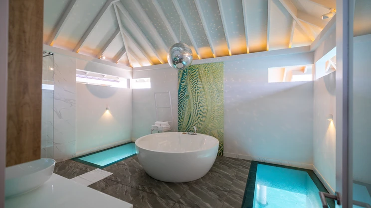 The Standard, Huruvalhi Maldives